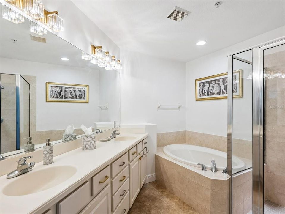 Active With Contract: $359,900 (2 beds, 2 baths, 1626 Square Feet)