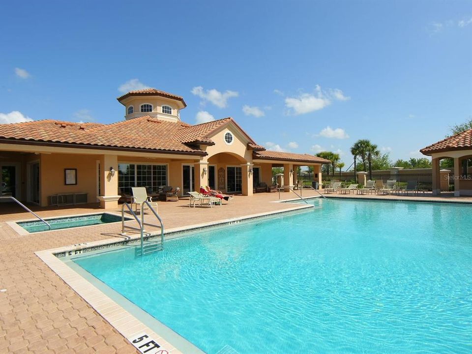 Active With Contract: $359,900 (2 beds, 2 baths, 1626 Square Feet)