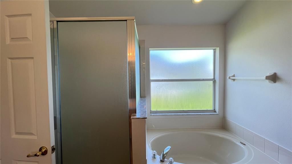 Active With Contract: $2,495 (5 beds, 4 baths, 2265 Square Feet)