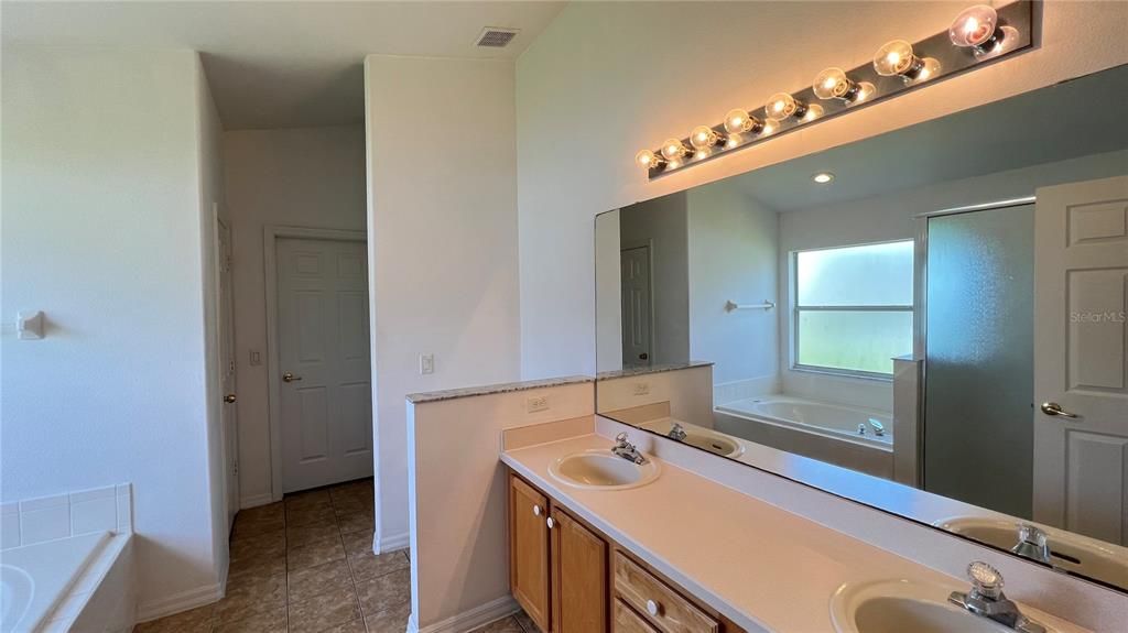 Active With Contract: $2,495 (5 beds, 4 baths, 2265 Square Feet)