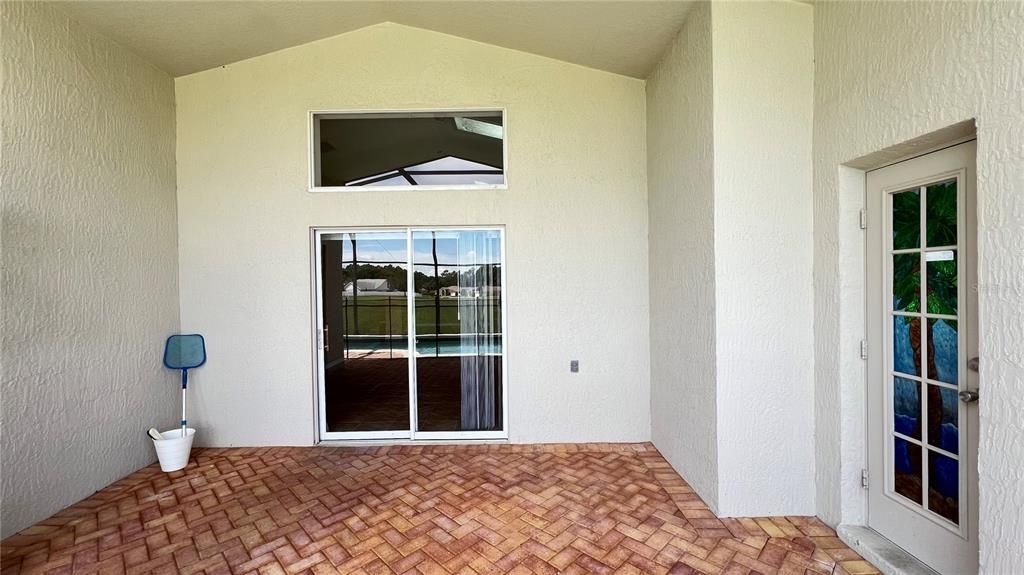 Active With Contract: $2,495 (5 beds, 4 baths, 2265 Square Feet)