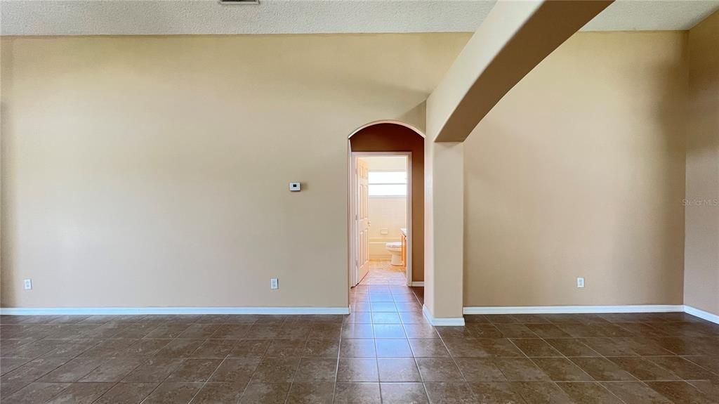 Active With Contract: $2,495 (5 beds, 4 baths, 2265 Square Feet)