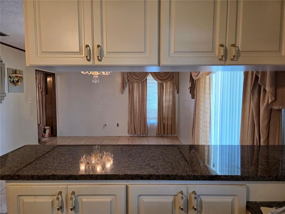 En Venta: $245,000 (3 camas, 2 baños, 2008 Pies cuadrados)