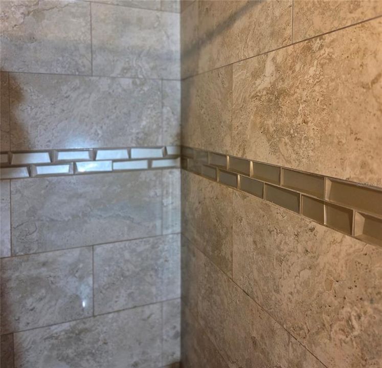 En Venta: $245,000 (3 camas, 2 baños, 2008 Pies cuadrados)