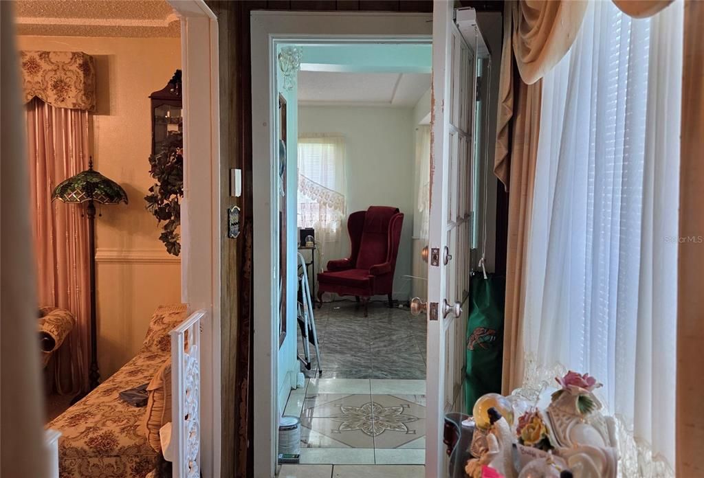 En Venta: $245,000 (3 camas, 2 baños, 2008 Pies cuadrados)