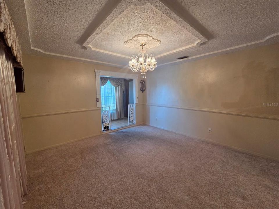 En Venta: $245,000 (3 camas, 2 baños, 2008 Pies cuadrados)