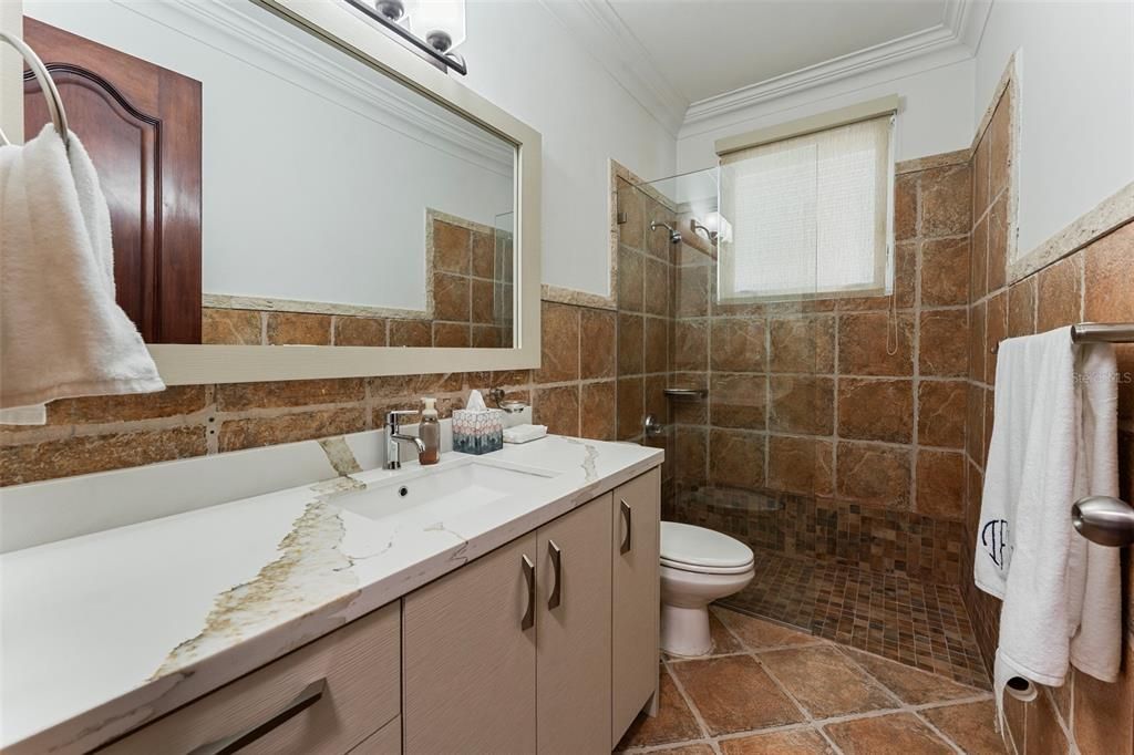 Active With Contract: $1,900,000 (6 beds, 5 baths, 3861 Square Feet)