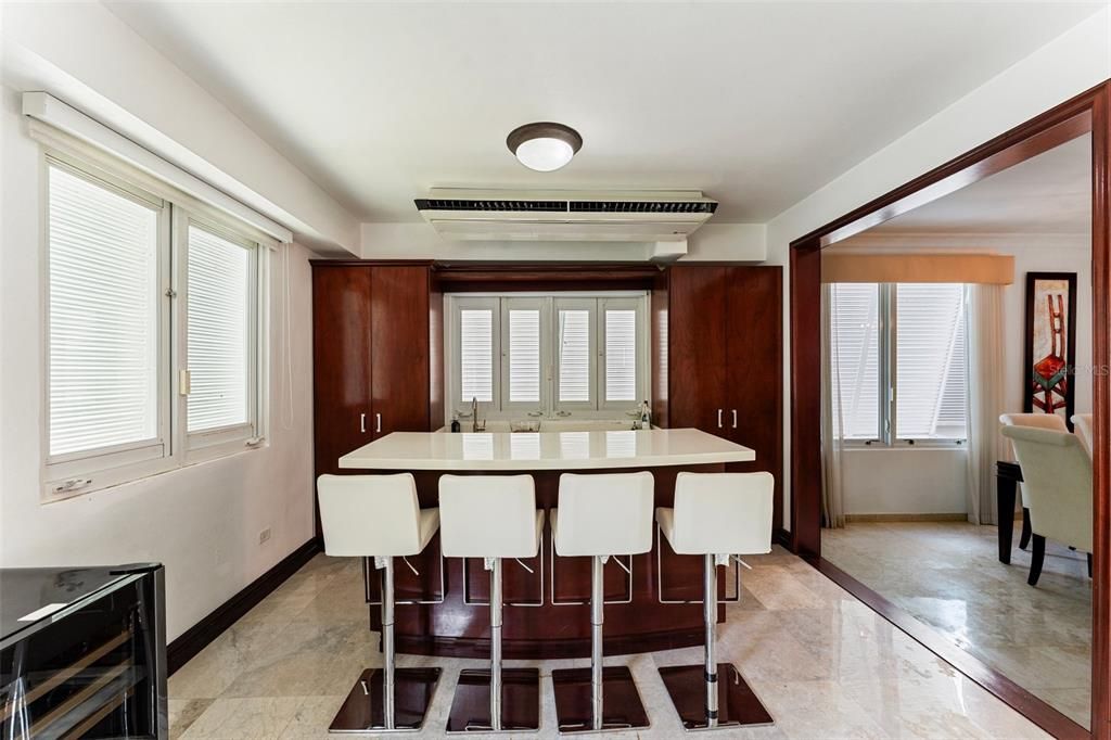 Active With Contract: $1,900,000 (6 beds, 5 baths, 3861 Square Feet)