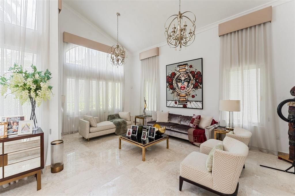 Active With Contract: $1,900,000 (6 beds, 5 baths, 3861 Square Feet)