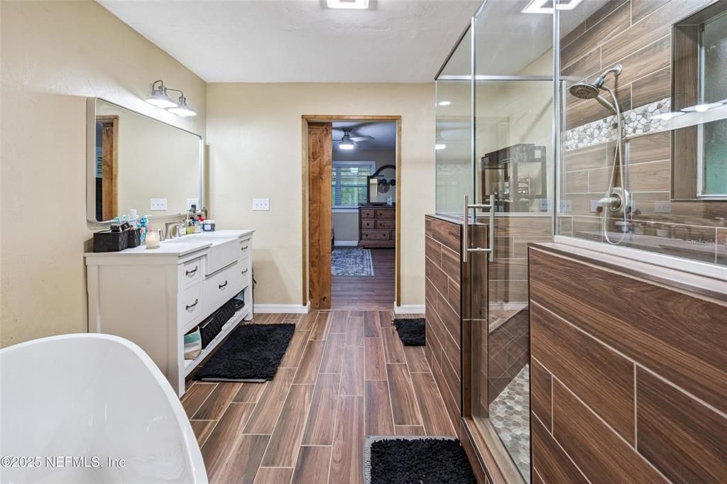 На продажу: $449,900 (3 спален, 2 ванн, 2237 Квадратных фут)