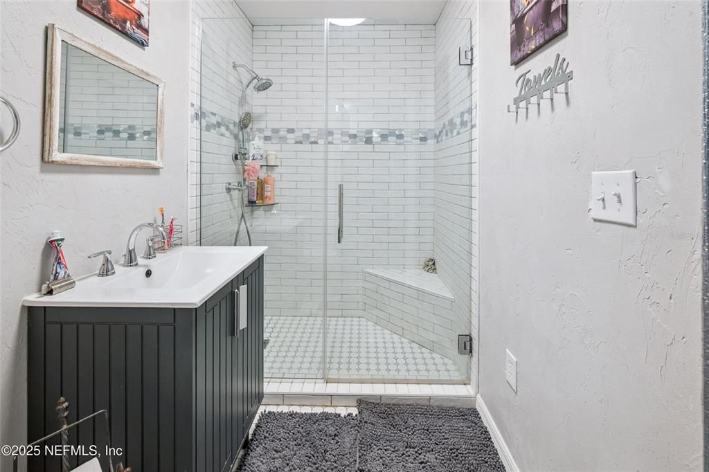 На продажу: $449,900 (3 спален, 2 ванн, 2237 Квадратных фут)