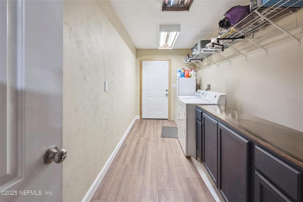 На продажу: $449,900 (3 спален, 2 ванн, 2237 Квадратных фут)