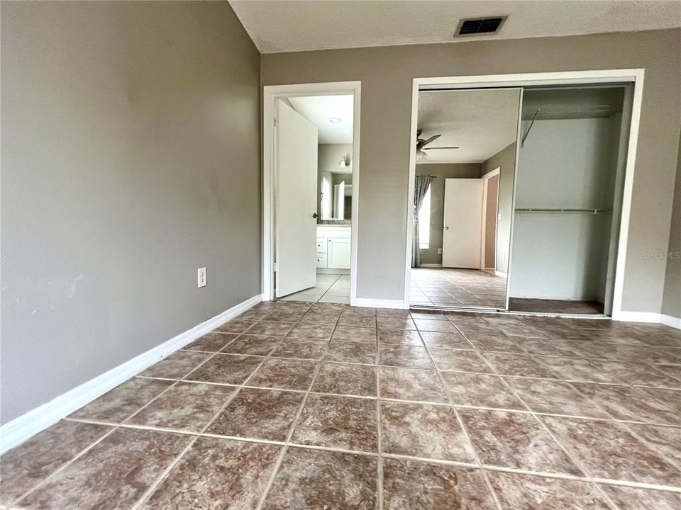 Active With Contract: $322,500 (3 beds, 2 baths, 1363 Square Feet)