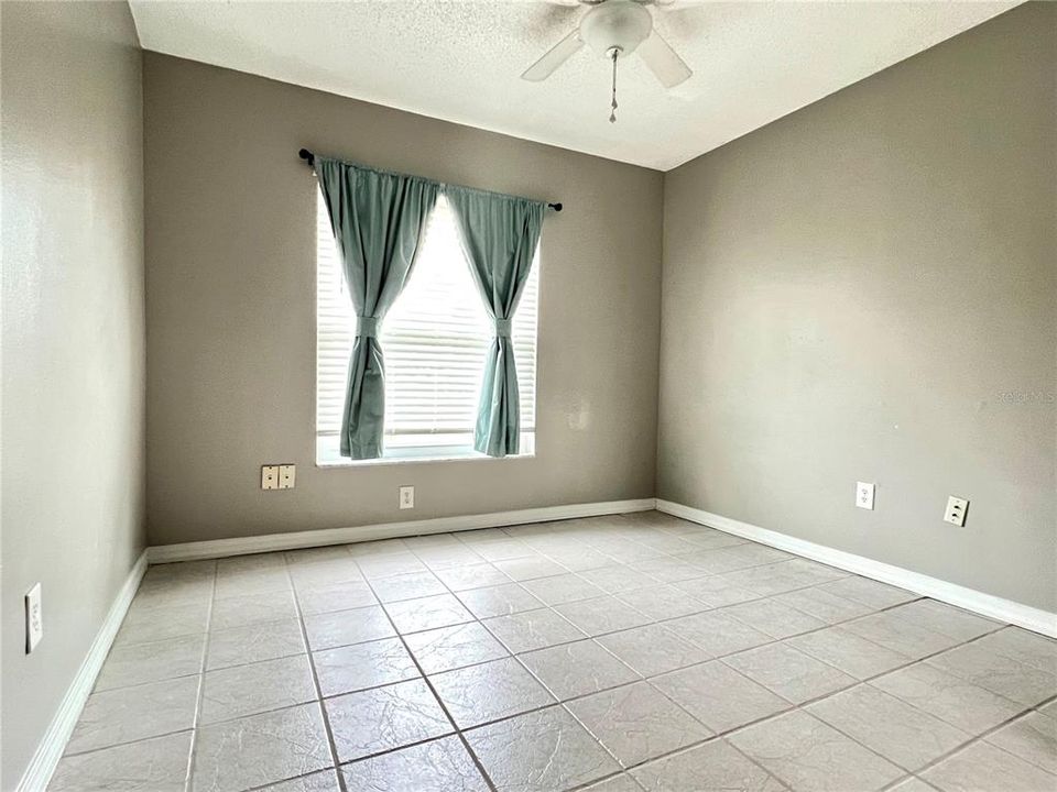 Active With Contract: $322,500 (3 beds, 2 baths, 1363 Square Feet)