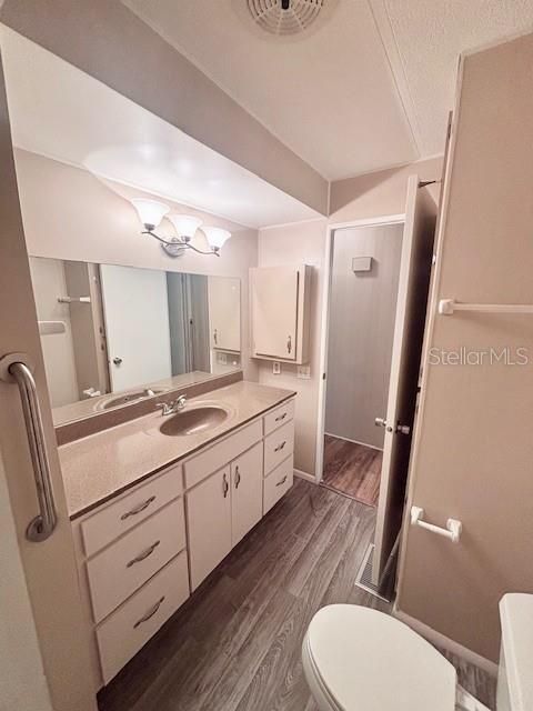 For Sale: $109,000 (2 beds, 2 baths, 1152 Square Feet)