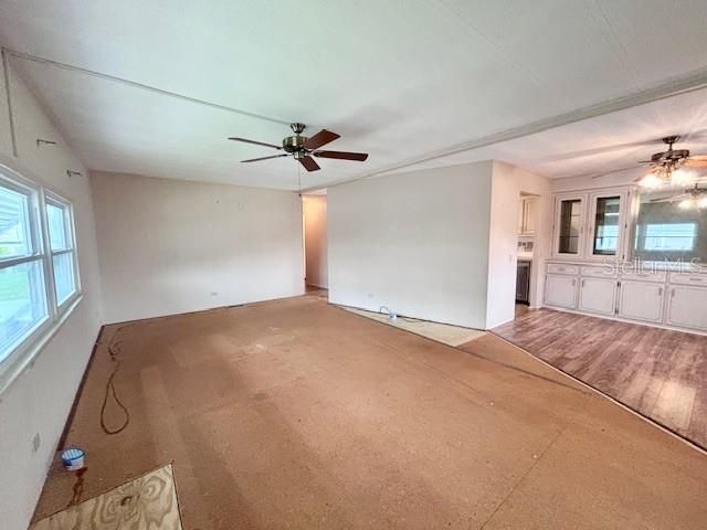 For Sale: $109,000 (2 beds, 2 baths, 1152 Square Feet)