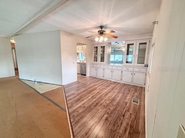 For Sale: $109,000 (2 beds, 2 baths, 1152 Square Feet)