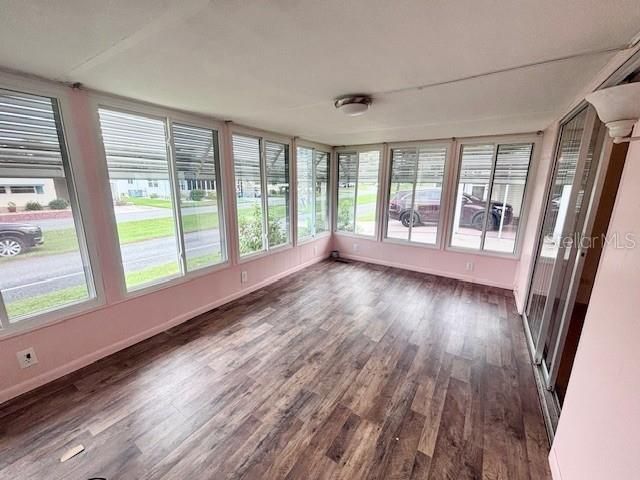 For Sale: $109,000 (2 beds, 2 baths, 1152 Square Feet)