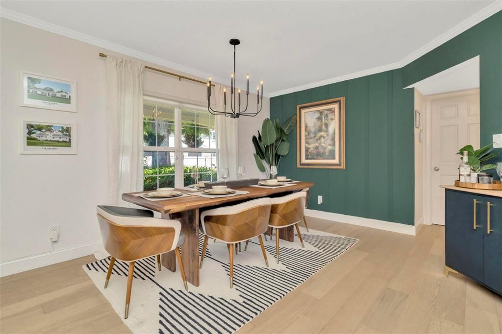 Под контрактом: $1,050,000 (3 спален, 2 ванн, 2122 Квадратных фут)