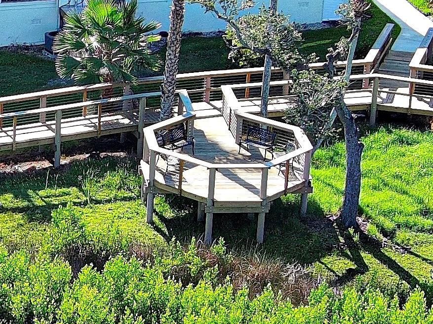 Active With Contract: $310,700 (2 beds, 2 baths, 1215 Square Feet)