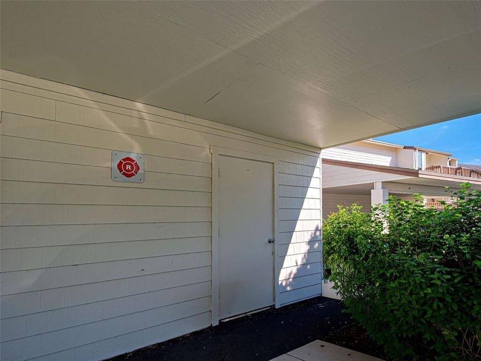 Active With Contract: $310,700 (2 beds, 2 baths, 1215 Square Feet)