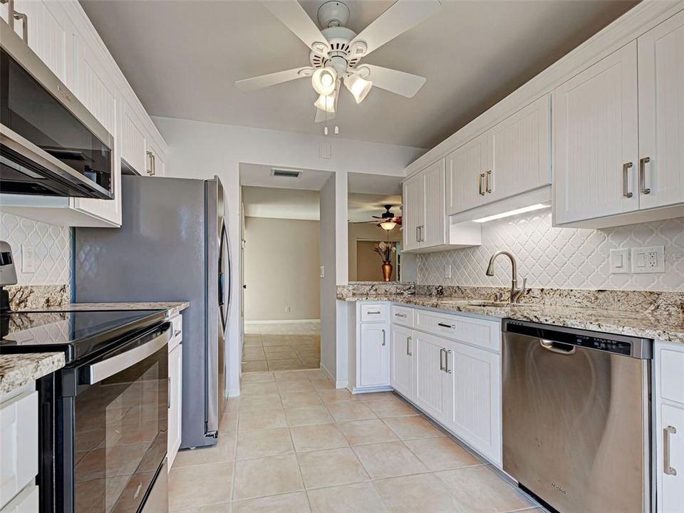 Active With Contract: $310,700 (2 beds, 2 baths, 1215 Square Feet)