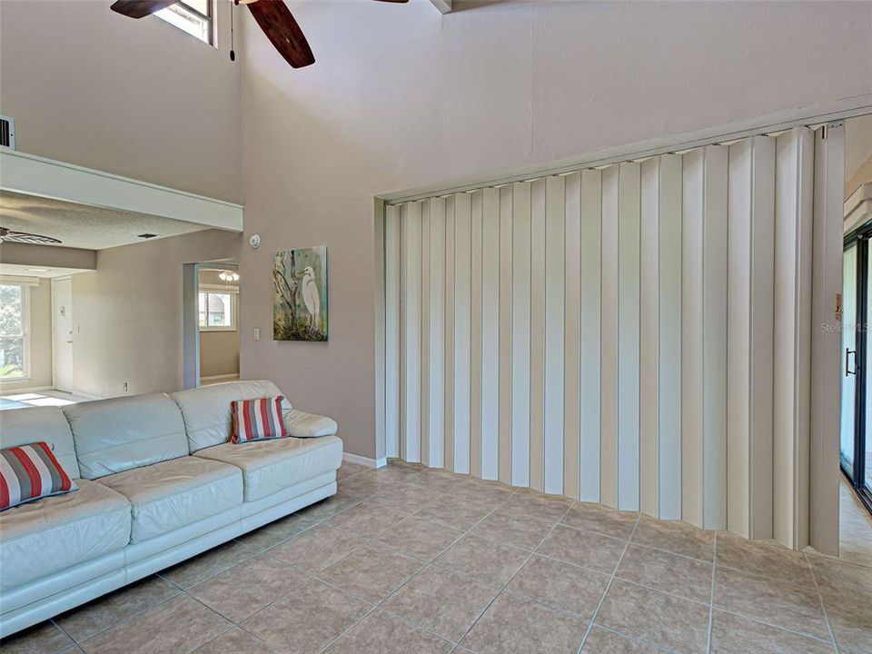 Active With Contract: $310,700 (2 beds, 2 baths, 1215 Square Feet)