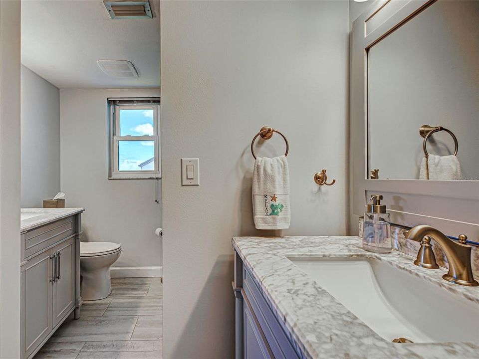 Active With Contract: $310,700 (2 beds, 2 baths, 1215 Square Feet)