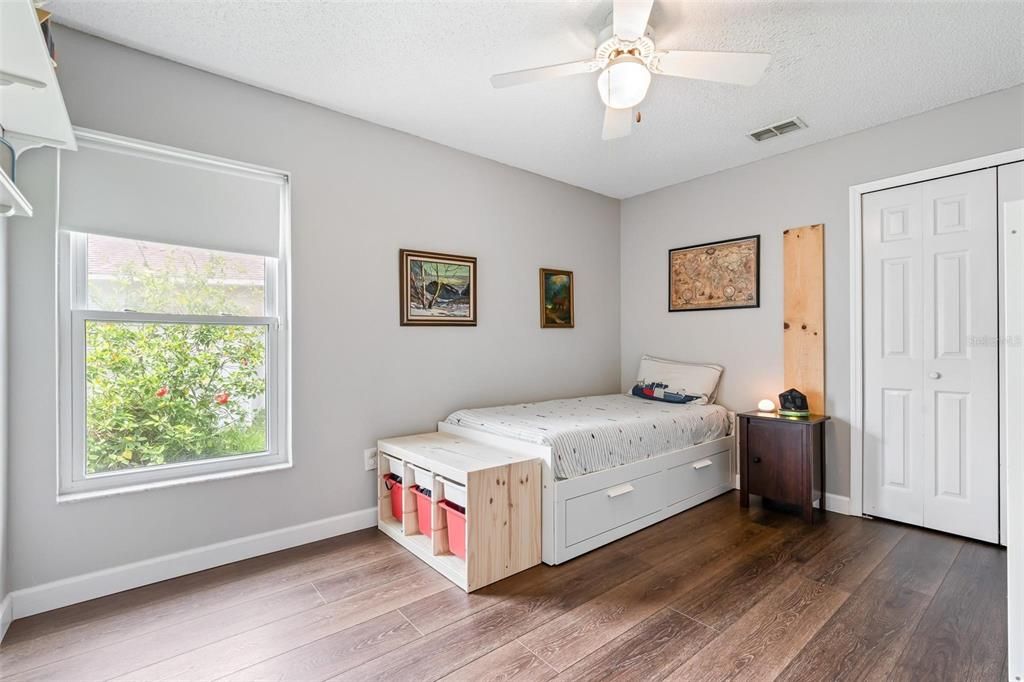 Active With Contract: $479,900 (3 beds, 2 baths, 1870 Square Feet)