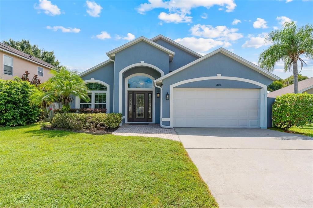 Active With Contract: $479,900 (3 beds, 2 baths, 1870 Square Feet)