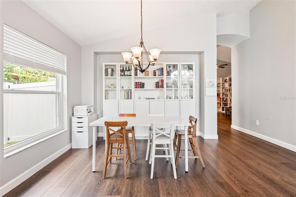 Active With Contract: $479,900 (3 beds, 2 baths, 1870 Square Feet)