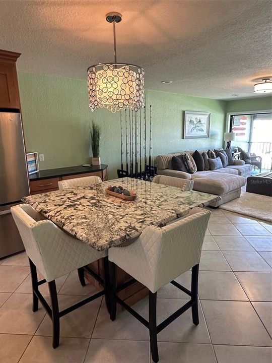 For Rent: $3,600 (2 beds, 2 baths, 1030 Square Feet)