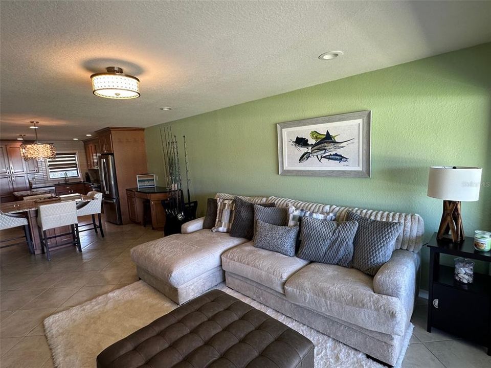 For Rent: $3,600 (2 beds, 2 baths, 1030 Square Feet)