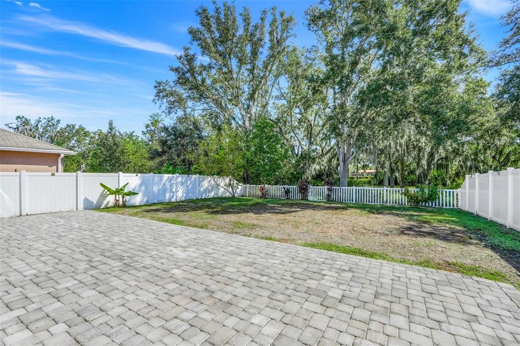 Под контрактом: $435,000 (5 спален, 3 ванн, 2674 Квадратных фут)