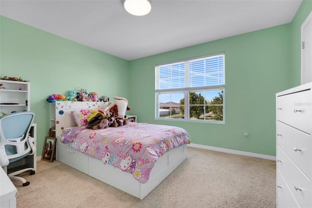 Под контрактом: $435,000 (5 спален, 3 ванн, 2674 Квадратных фут)