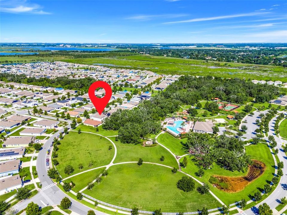 Под контрактом: $435,000 (5 спален, 3 ванн, 2674 Квадратных фут)