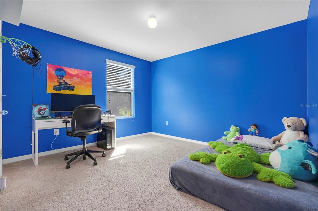 Под контрактом: $435,000 (5 спален, 3 ванн, 2674 Квадратных фут)