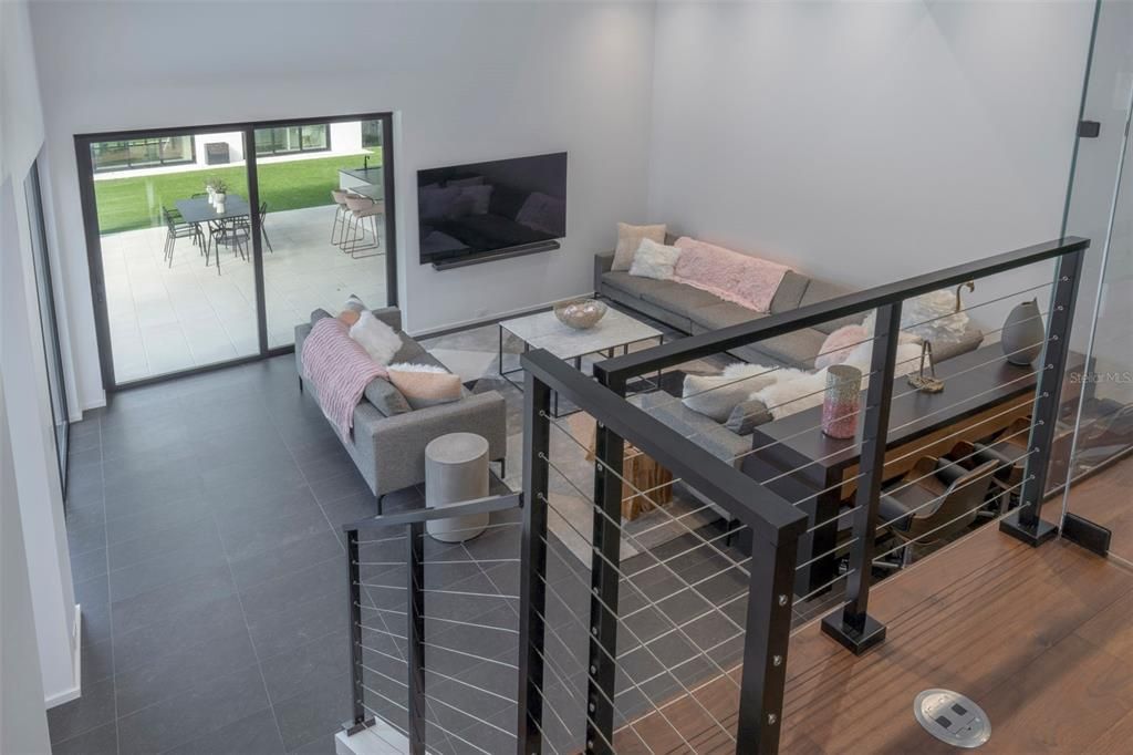 For Rent: $22,500 (5 beds, 7 baths, 6709 Square Feet)