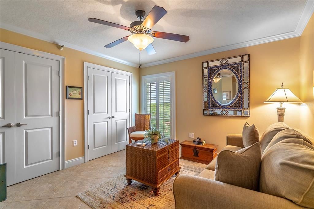 На продажу: $525,000 (2 спален, 2 ванн, 1270 Квадратных фут)