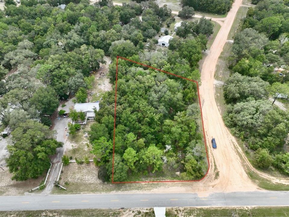 На продажу: $35,900 (1.22 acres)