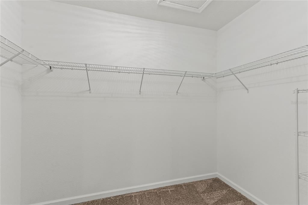 На продажу: $324,900 (3 спален, 2 ванн, 1432 Квадратных фут)