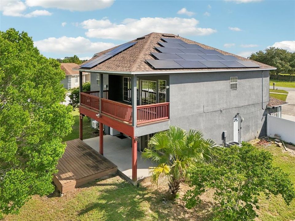 For Sale: $440,000 (3 beds, 3 baths, 2421 Square Feet)