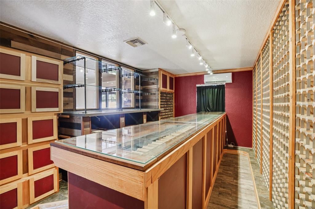 For Sale: $440,000 (3 beds, 3 baths, 2421 Square Feet)