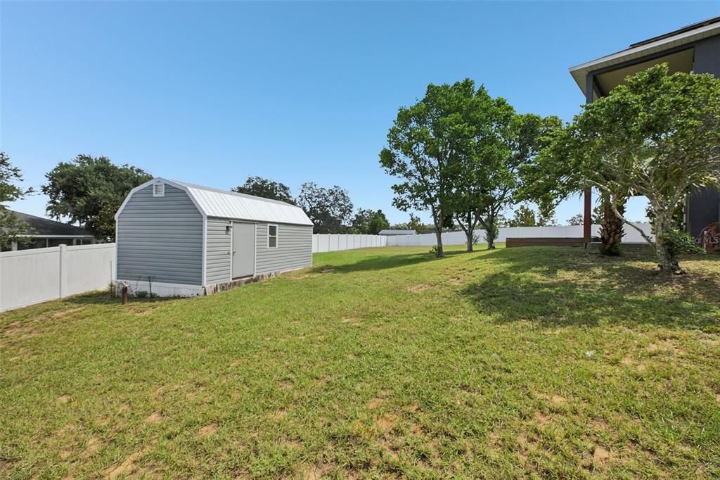 For Sale: $440,000 (3 beds, 3 baths, 2421 Square Feet)