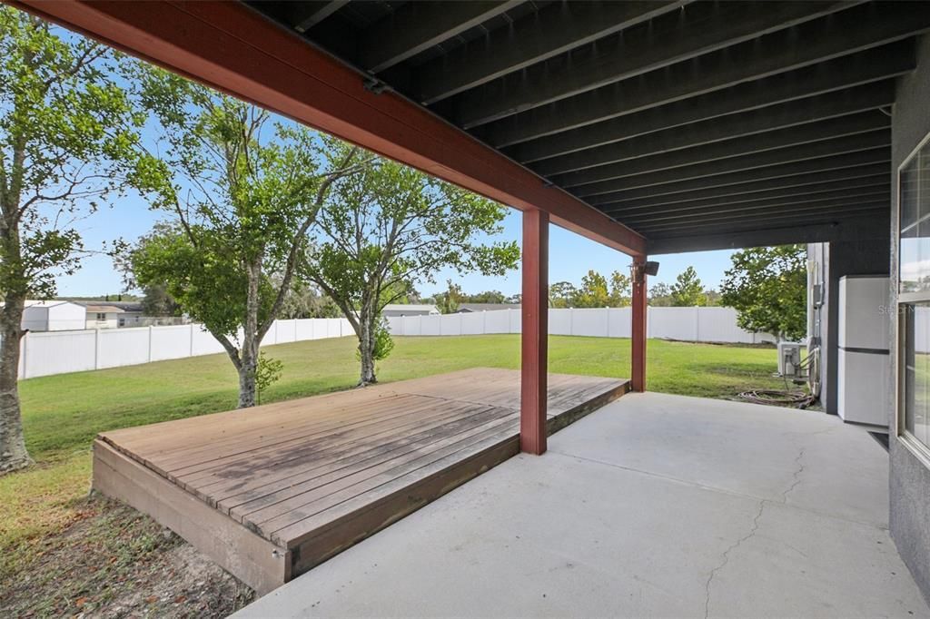 For Sale: $440,000 (3 beds, 3 baths, 2421 Square Feet)