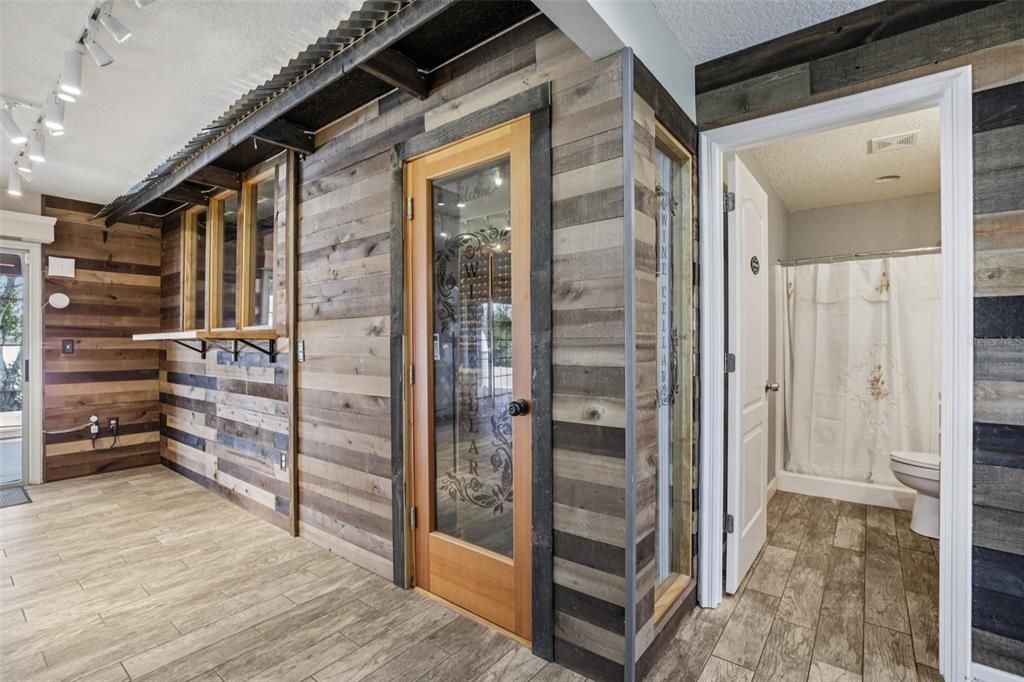 For Sale: $440,000 (3 beds, 3 baths, 2421 Square Feet)