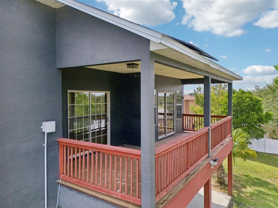 For Sale: $440,000 (3 beds, 3 baths, 2421 Square Feet)