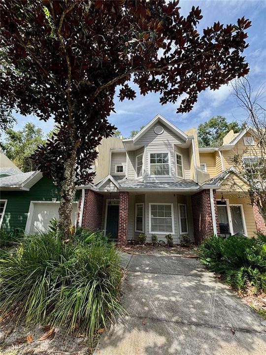 En Venta: $245,000 (2 camas, 2 baños, 1588 Pies cuadrados)