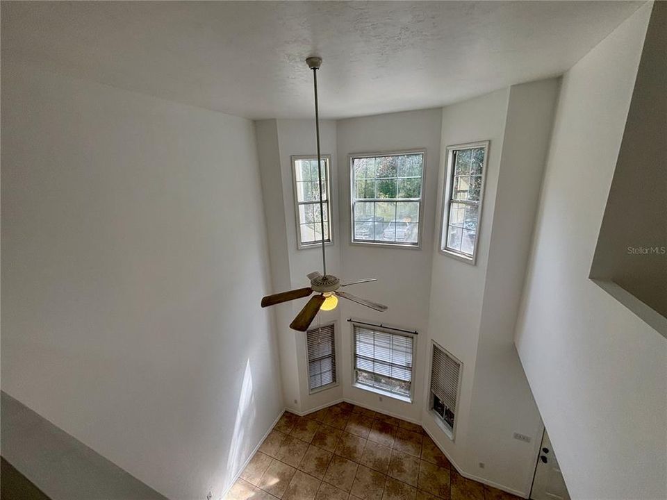 En Venta: $245,000 (2 camas, 2 baños, 1588 Pies cuadrados)