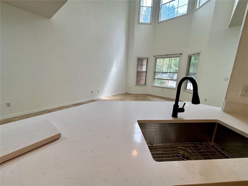 En Venta: $245,000 (2 camas, 2 baños, 1588 Pies cuadrados)